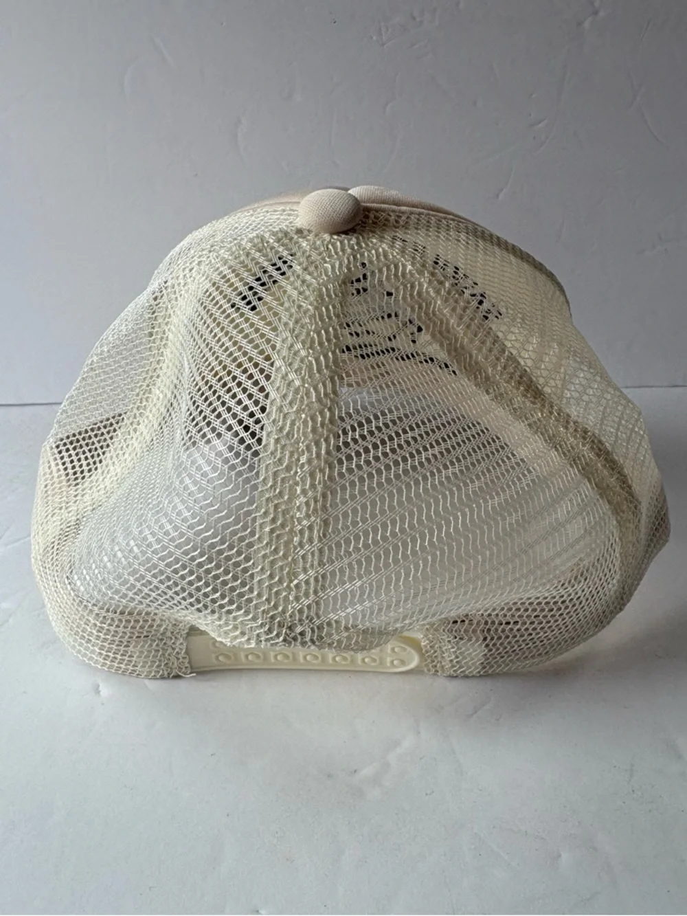 NWOT Anthropologie Worn/West Saddleback Tavern Trucker Hat